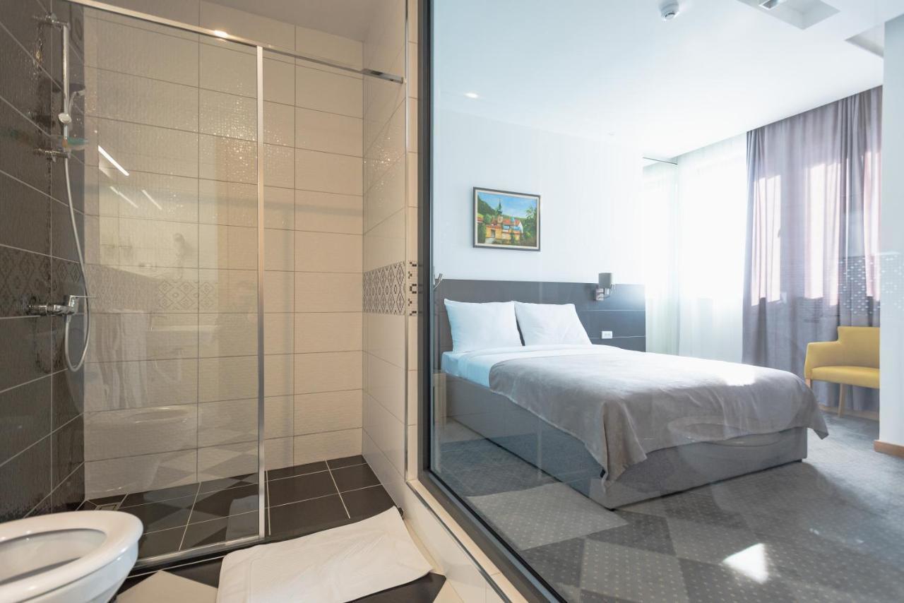 Hotel Stobex Loznica Kültér fotó
