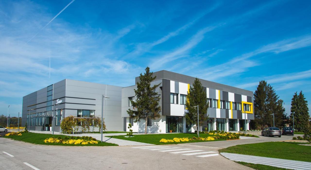 Hotel Stobex Loznica Kültér fotó